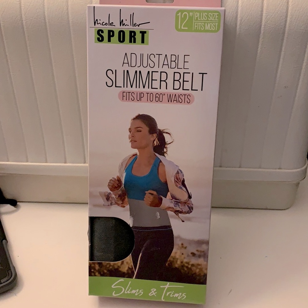Nicole Hiller sport adjustable‎ slimmer belt.
